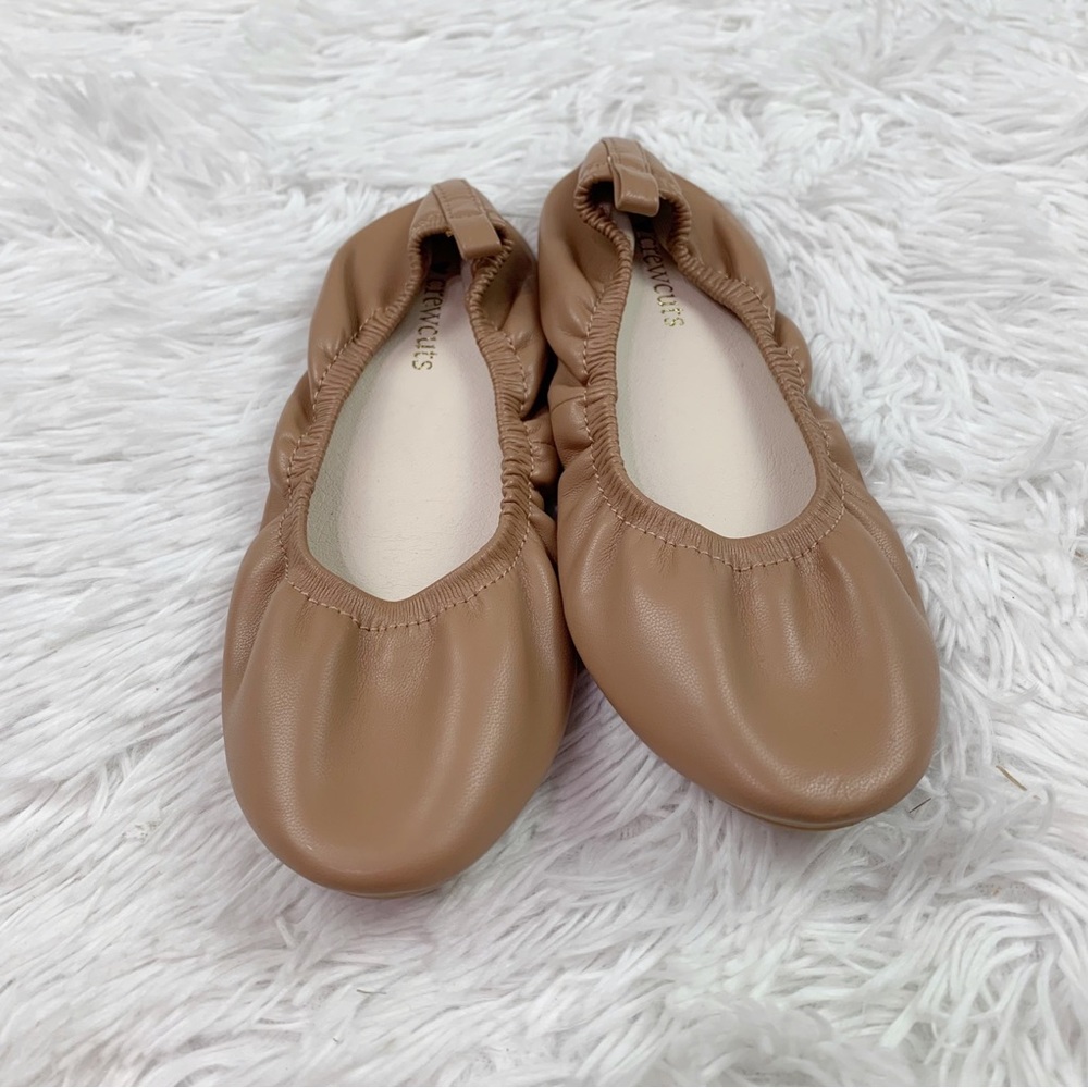 Crewcuts‎ girl's size 1 leather flats in tan